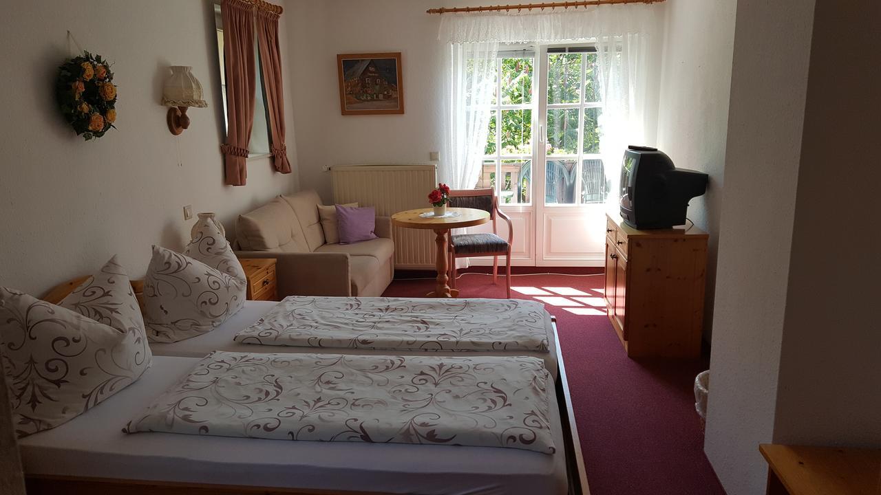 Jaegerheim Loebsal Hotel Lobsal Eksteriør billede